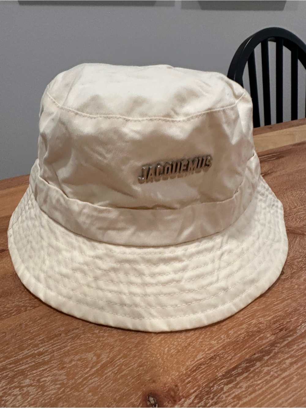 Jacquemus Kids Off-White Logo Bucket Hat